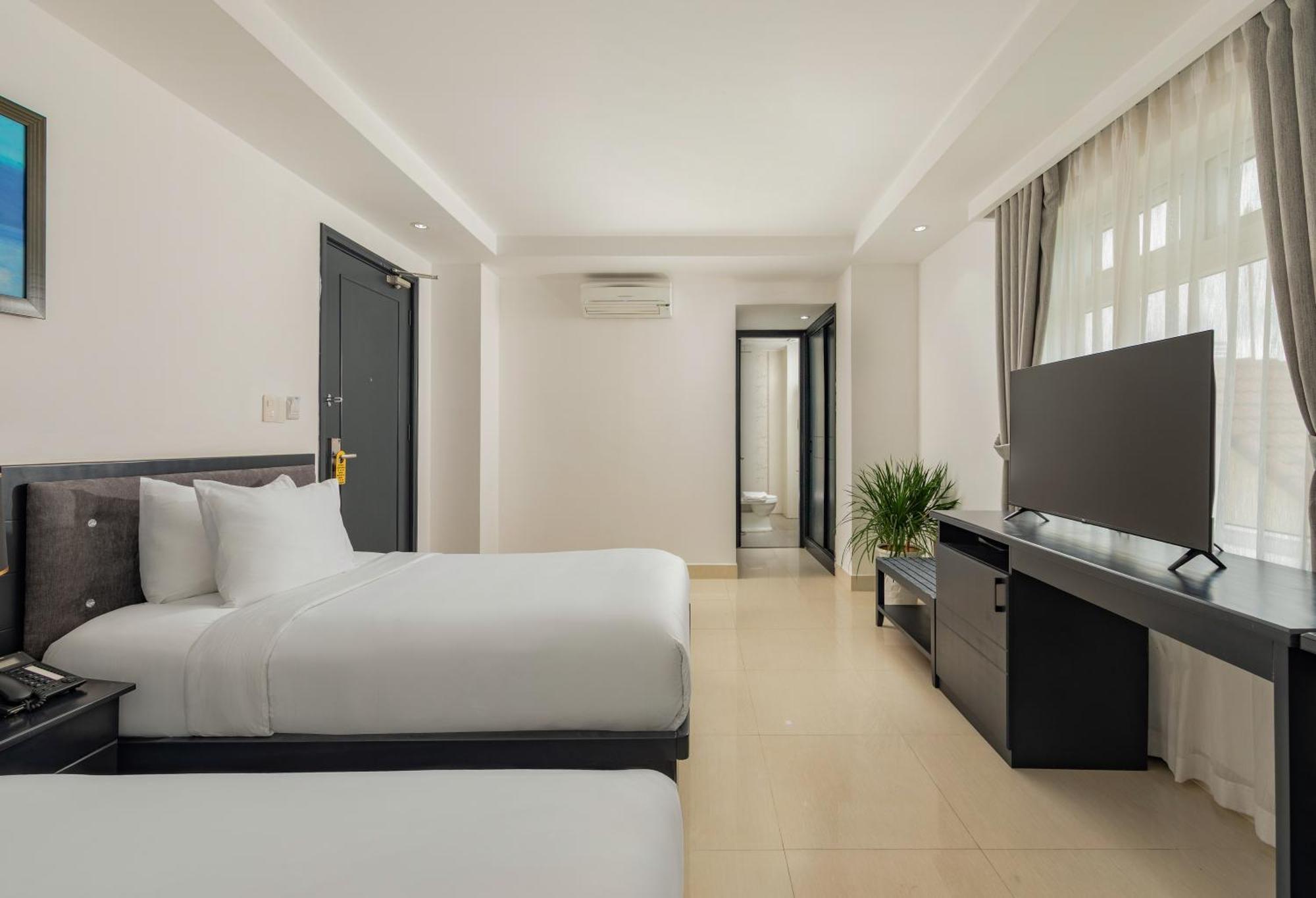 Kay Hotel Da Nang - Near Dragon Bridge Εξωτερικό φωτογραφία