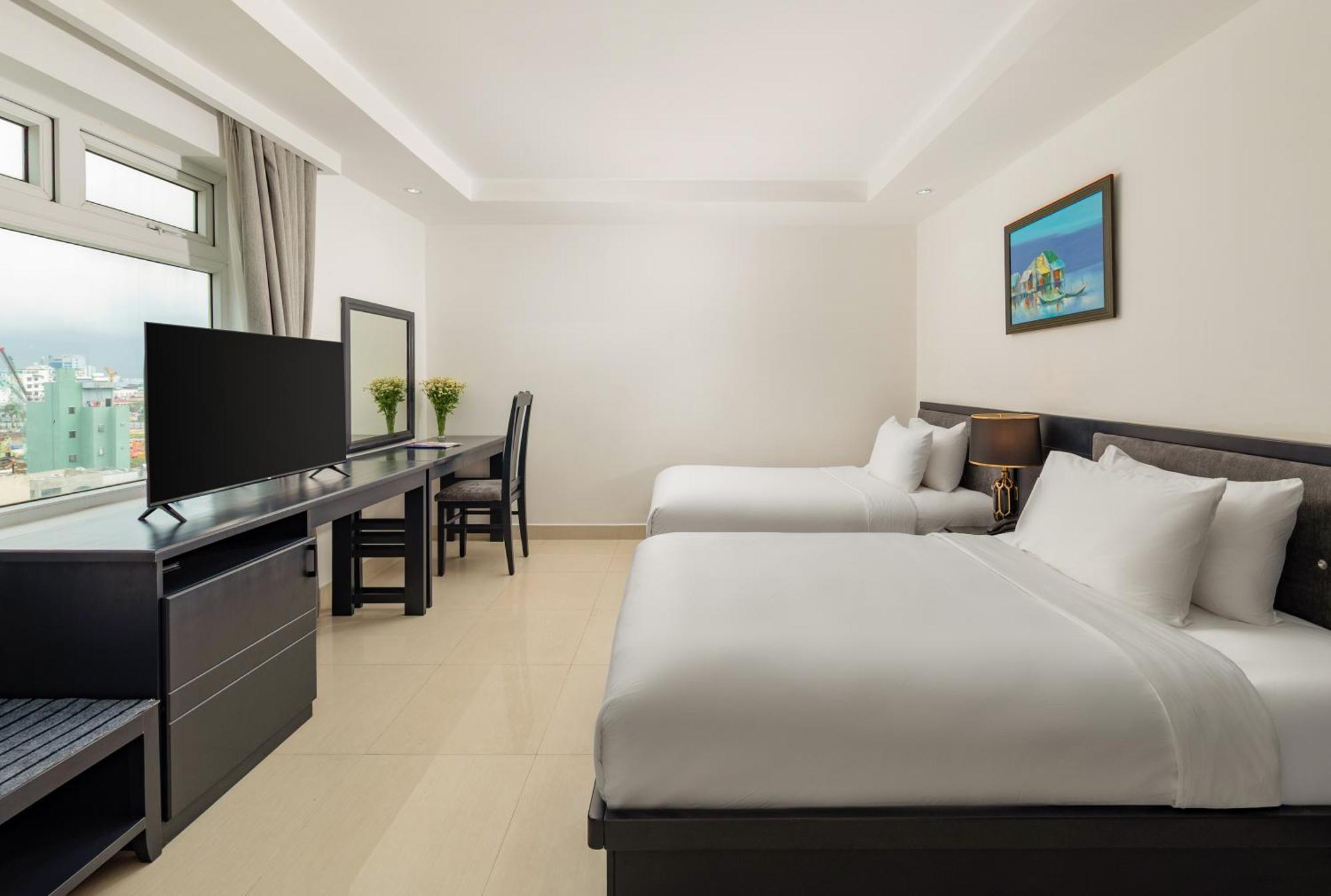 Kay Hotel Da Nang - Near Dragon Bridge Εξωτερικό φωτογραφία