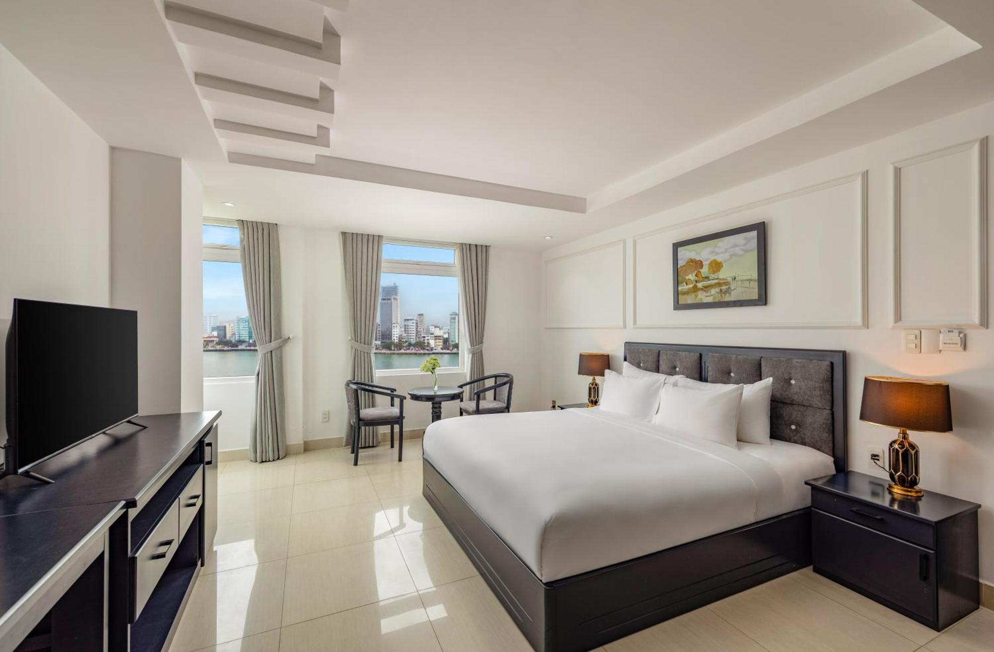Kay Hotel Da Nang - Near Dragon Bridge Εξωτερικό φωτογραφία
